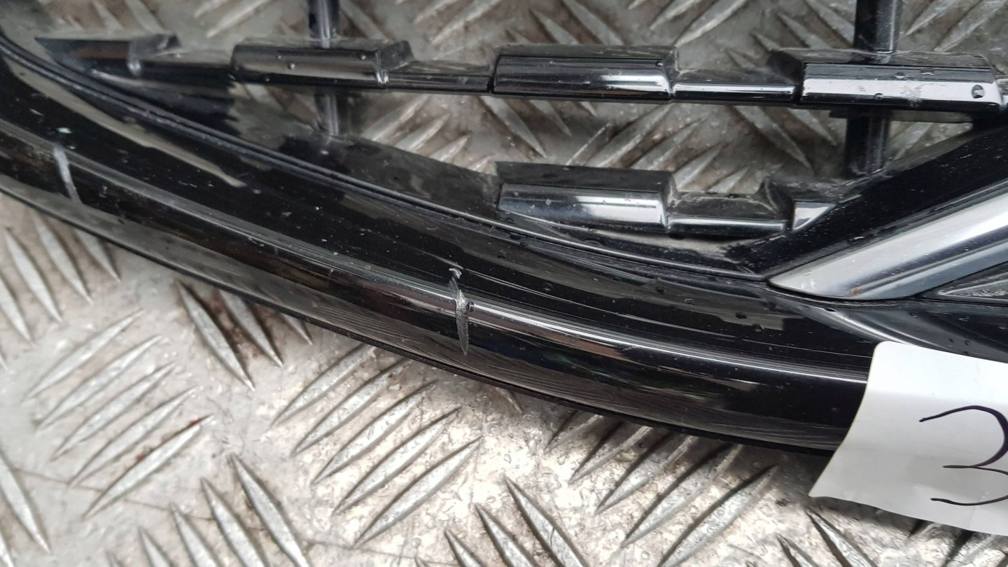 Volvo XC60 Kühlergrill FRONTGRILL Kühlergitter 31457607 - Thumbnail 3