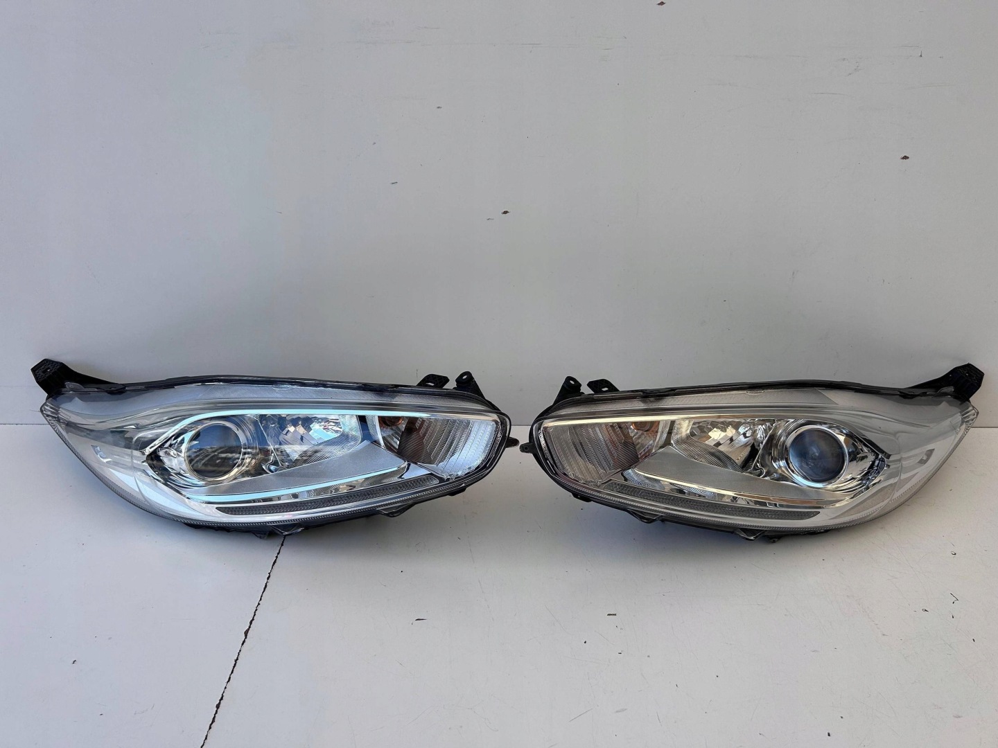Frontscheinwerfer Ford Fiesta VII Mk7 C1BB13W030CE LED Links Headlight - Thumbnail 1