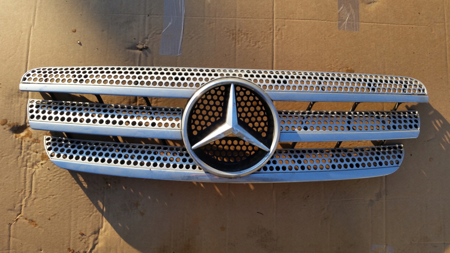 Mercedes-Benz M-Klasse W163 Kühlergrill FRONTGRILL Kühlergitter A1638800985 - Thumbnail 1
