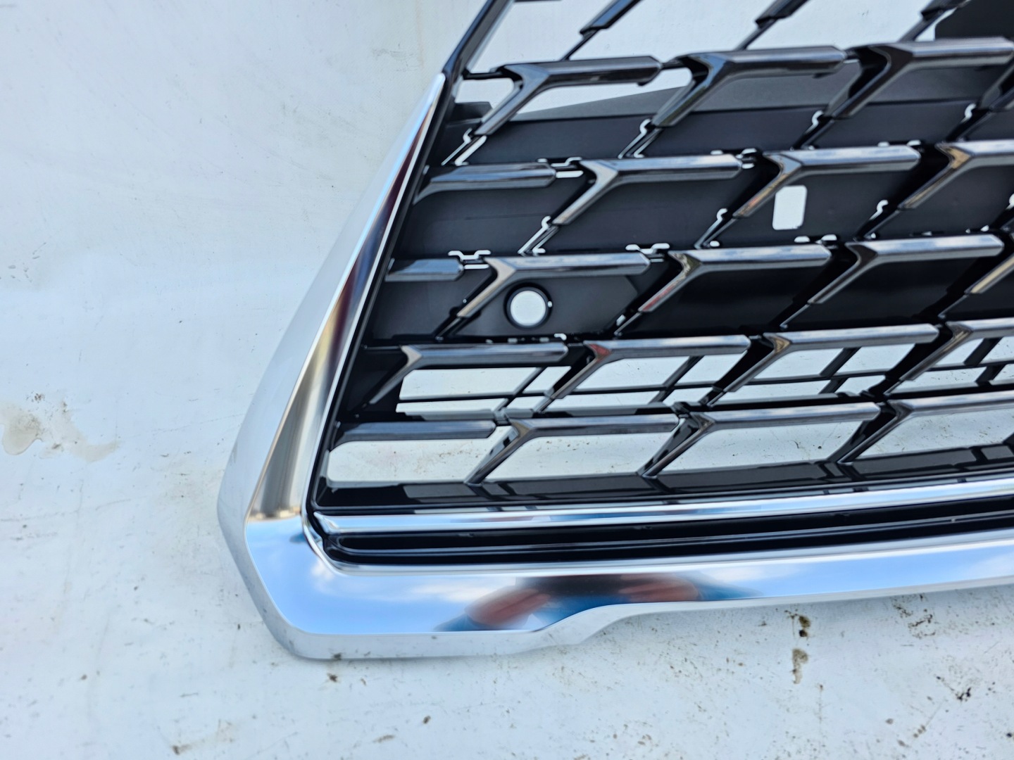 Lexus UX ZA1 Kühlergrill FRONTGRILL Kühlergitter 5311176120UXLEXUS - Thumbnail 4