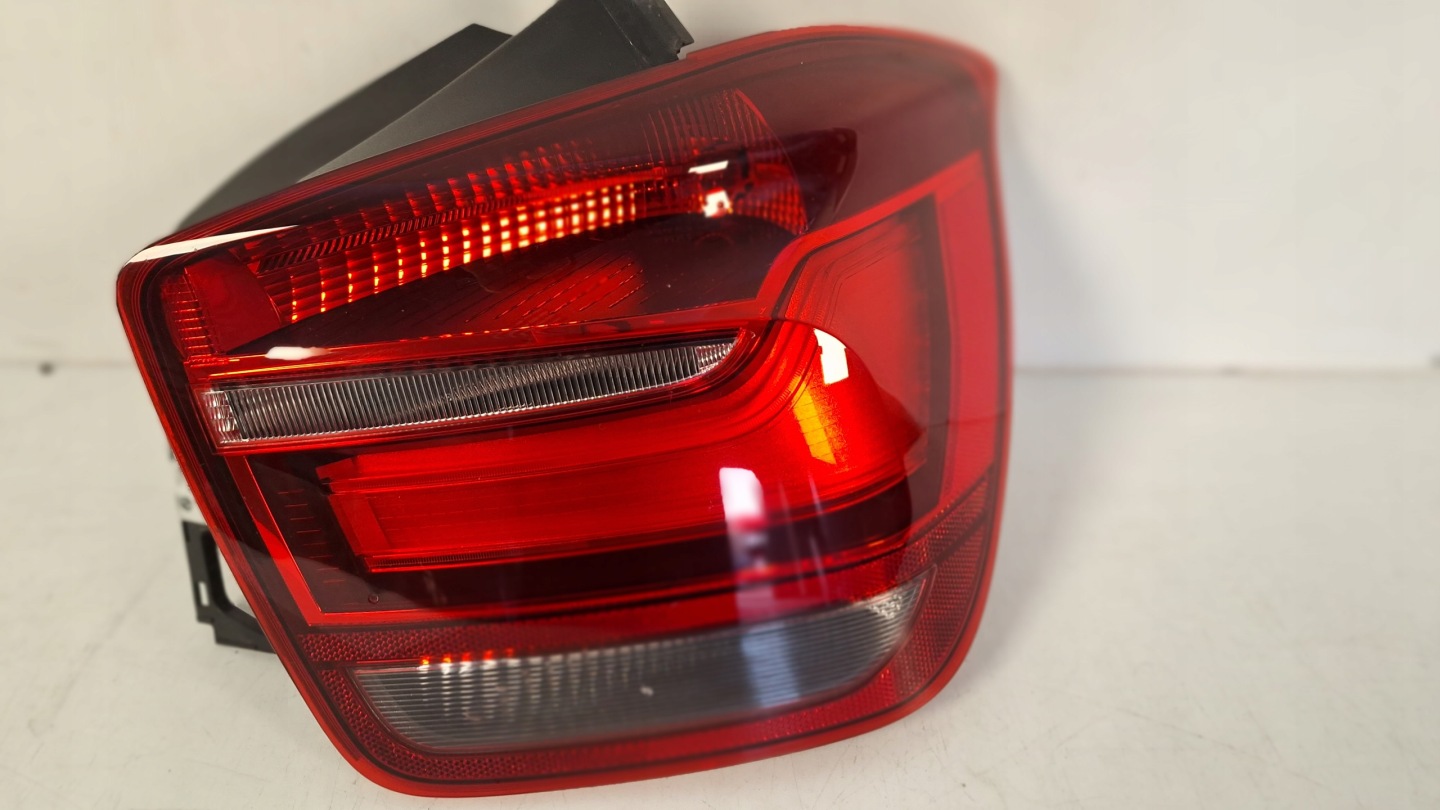 BMW 1 F21 Rückleuchte 7241542 Rearlamp - Thumbnail 1