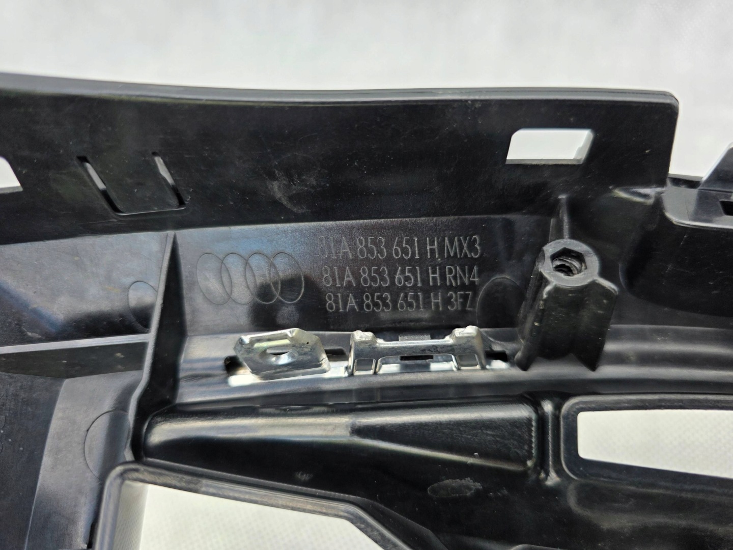 Audi Q2 Kühlergrill FRONTGRILL Kühlergitter 81A853651H - Thumbnail 12