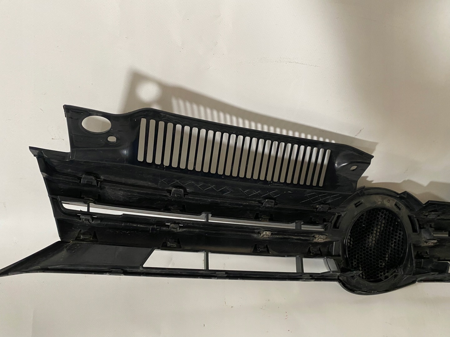 VW Golf V Kühlergrill FRONTGRILL Kühlergitter 5K08536530R - Thumbnail 4