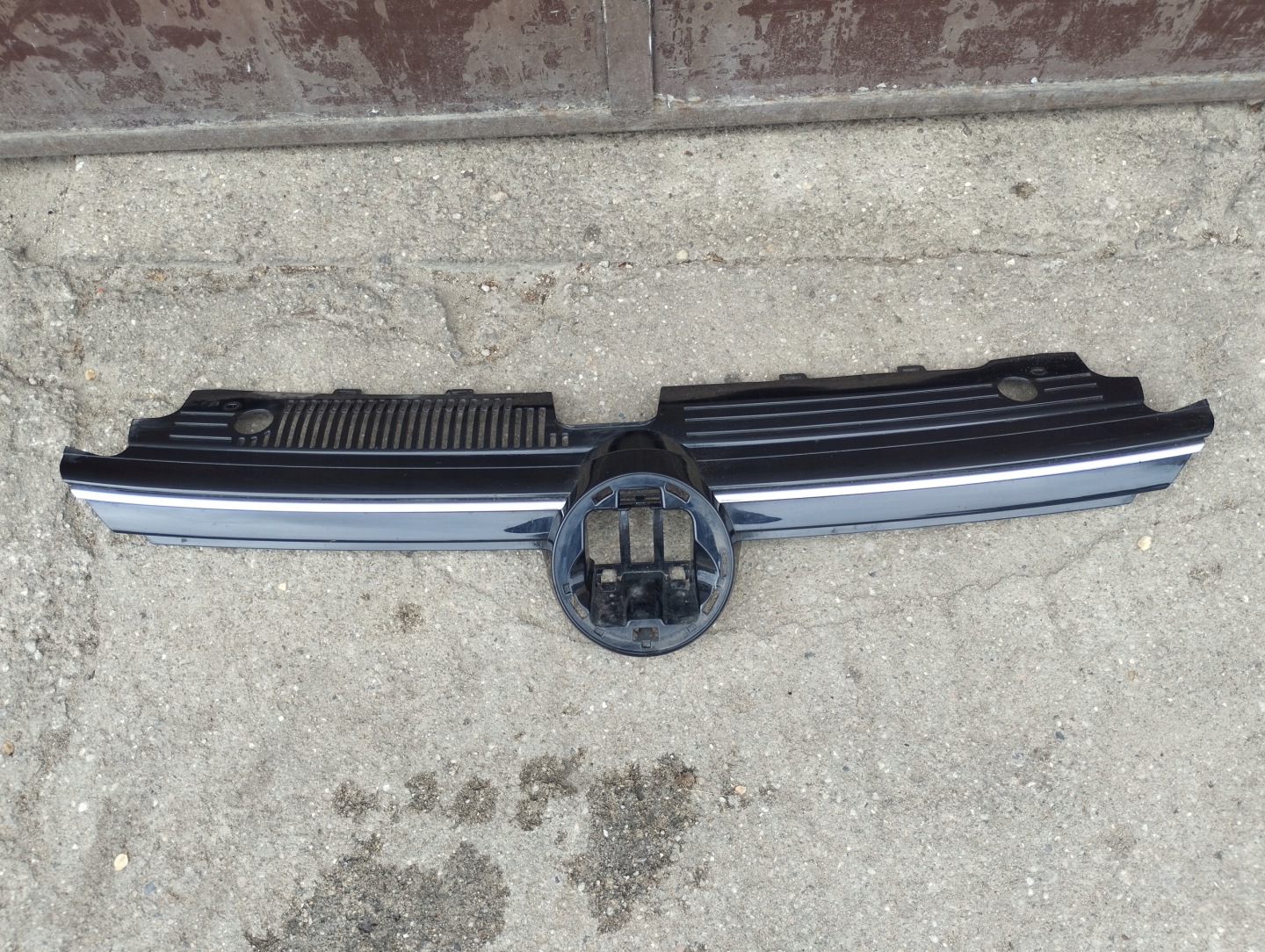 VW Golf VIII Kühlergrill FRONTGRILL Kühlergitter 5H0853651N - Thumbnail 1