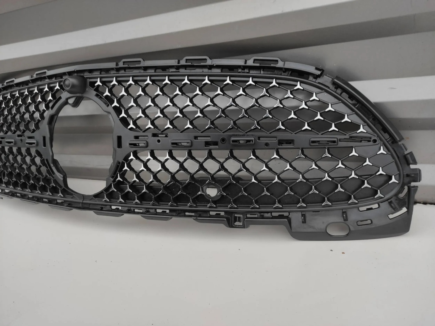 Mercedes-Benz C-Klasse W206 Kühlergrill FRONTGRILL Kühlergitter A2068852100 - Thumbnail 2