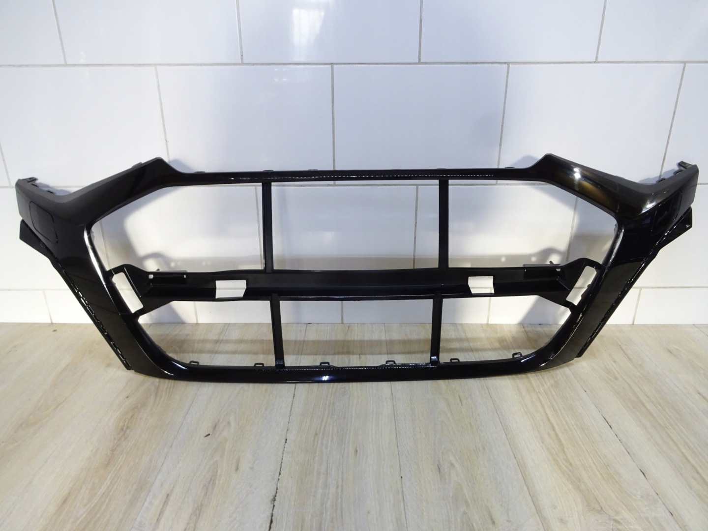 Audi 8Y0 Kühlergrill FRONTGRILL Kühlergitter 8Y0807725 - Thumbnail 1