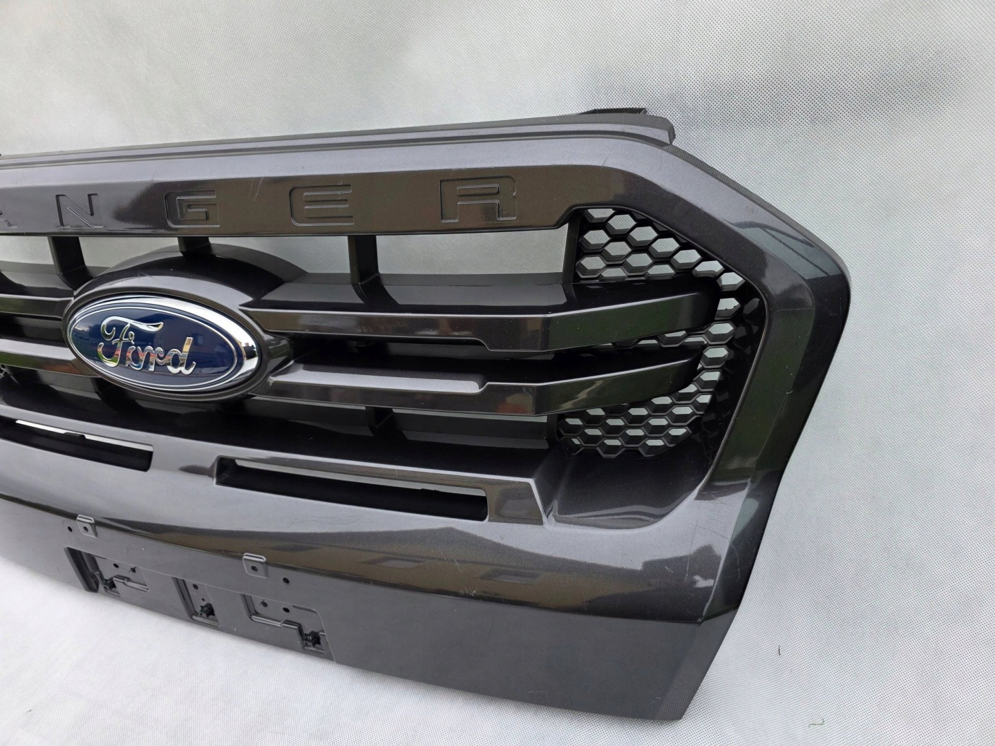 Ford Ranger 2 Mk2 Kühlergrill FRONTGRILL Kühlergitter JB3B8350B - Thumbnail 4