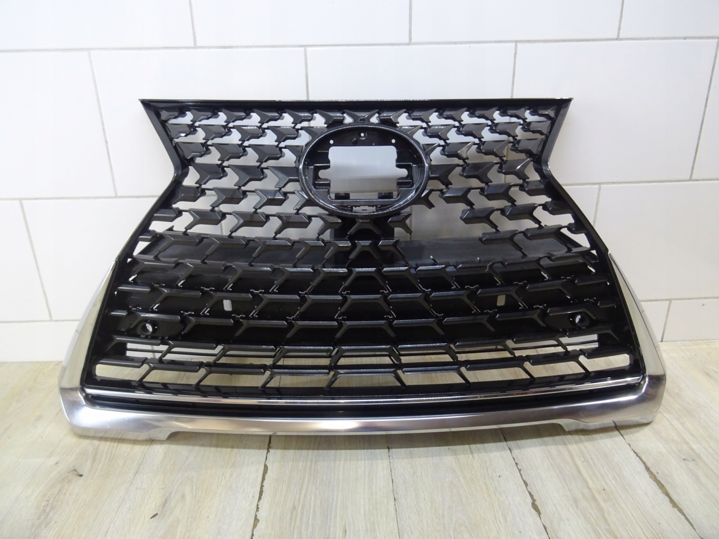 Lexus UX ZA1 Kühlergrill FRONTGRILL Kühlergitter 5311176120LLU - Thumbnail 1