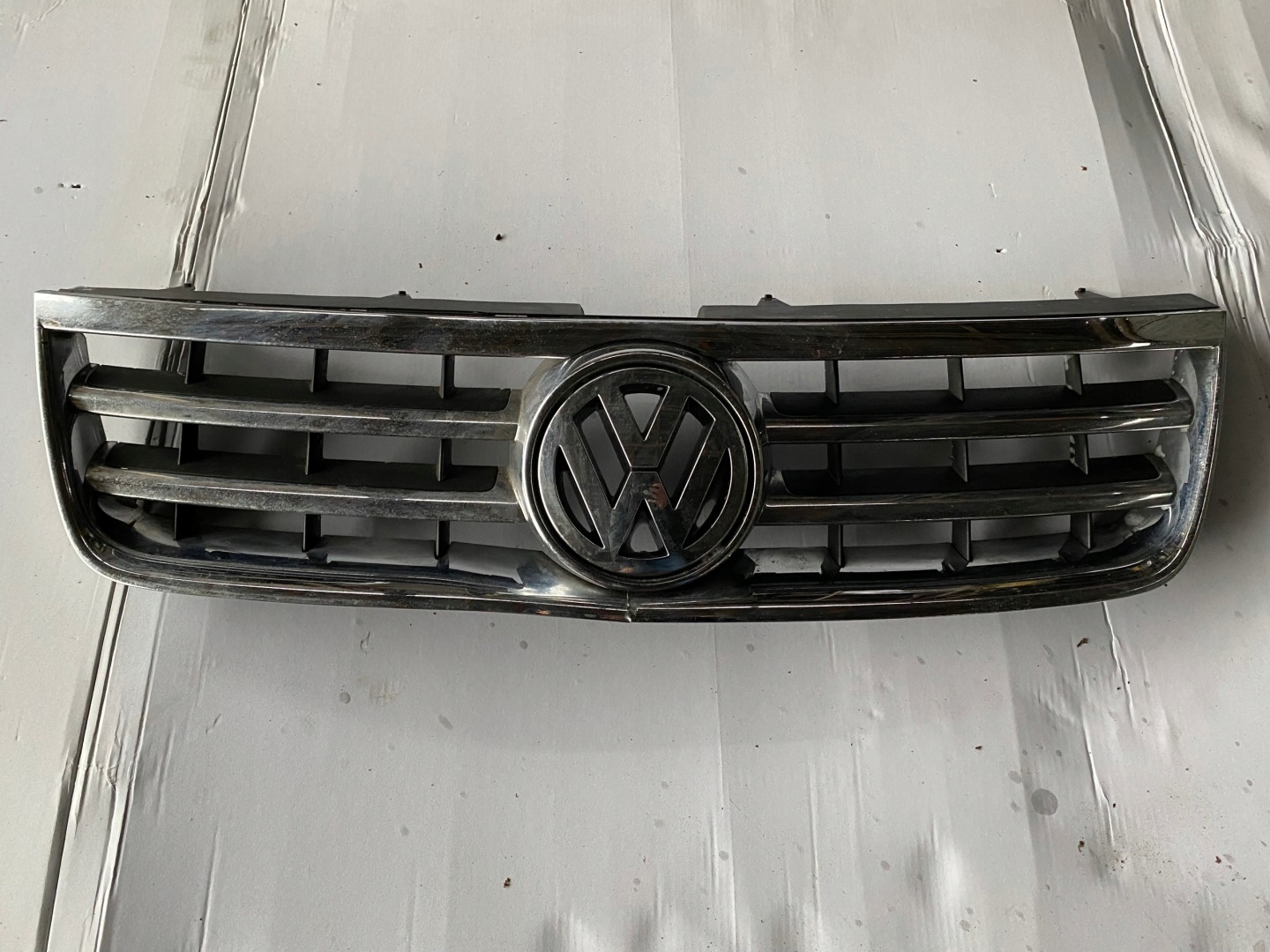 VW Touareg 7L Kühlergrill FRONTGRILL Kühlergitter 7L6853651 - Thumbnail 1
