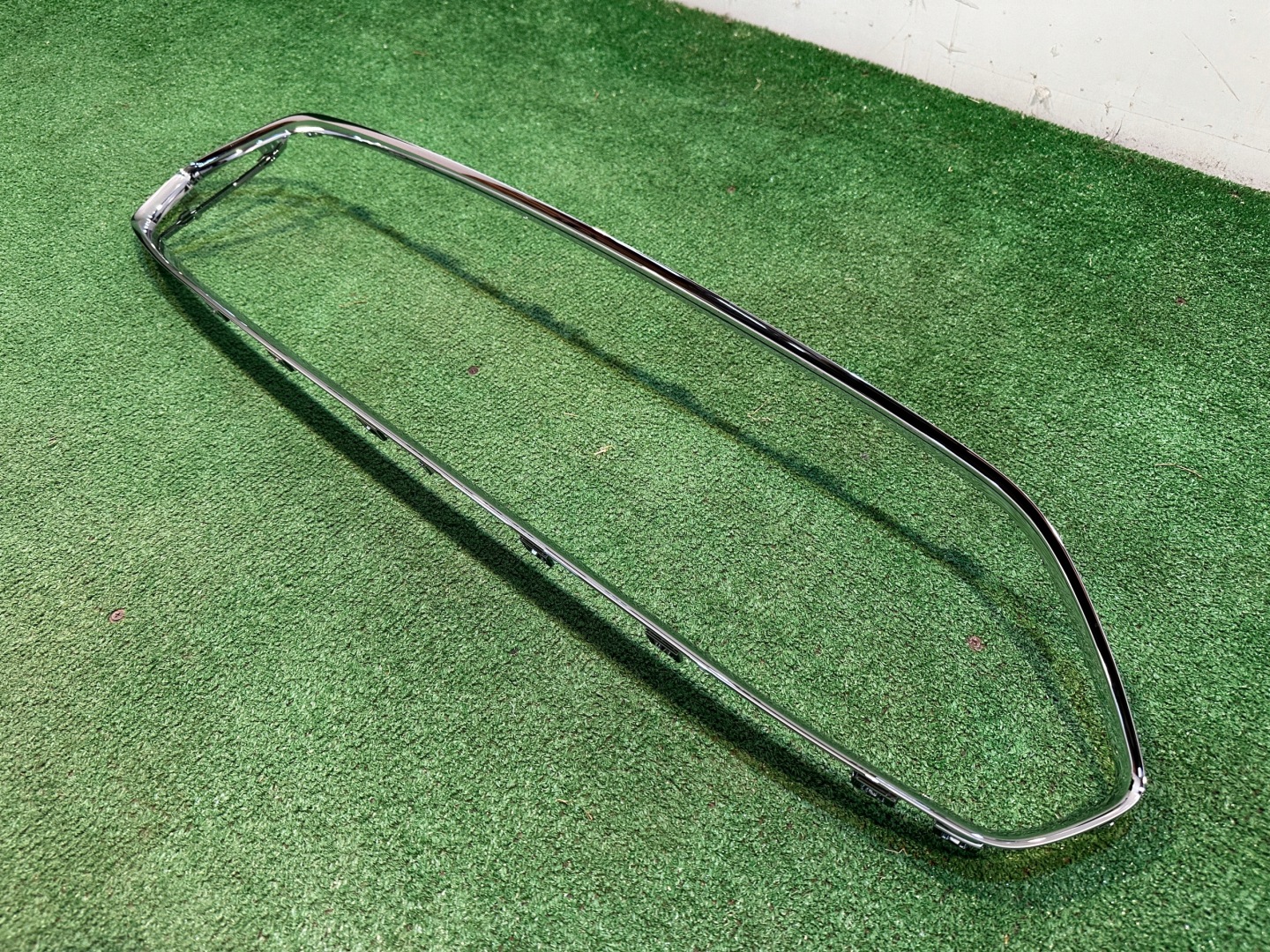 Ford Ka III KAF Mk3 Kühlergrill FRONTGRILL Kühlergitter E3B517F816C - Thumbnail 3