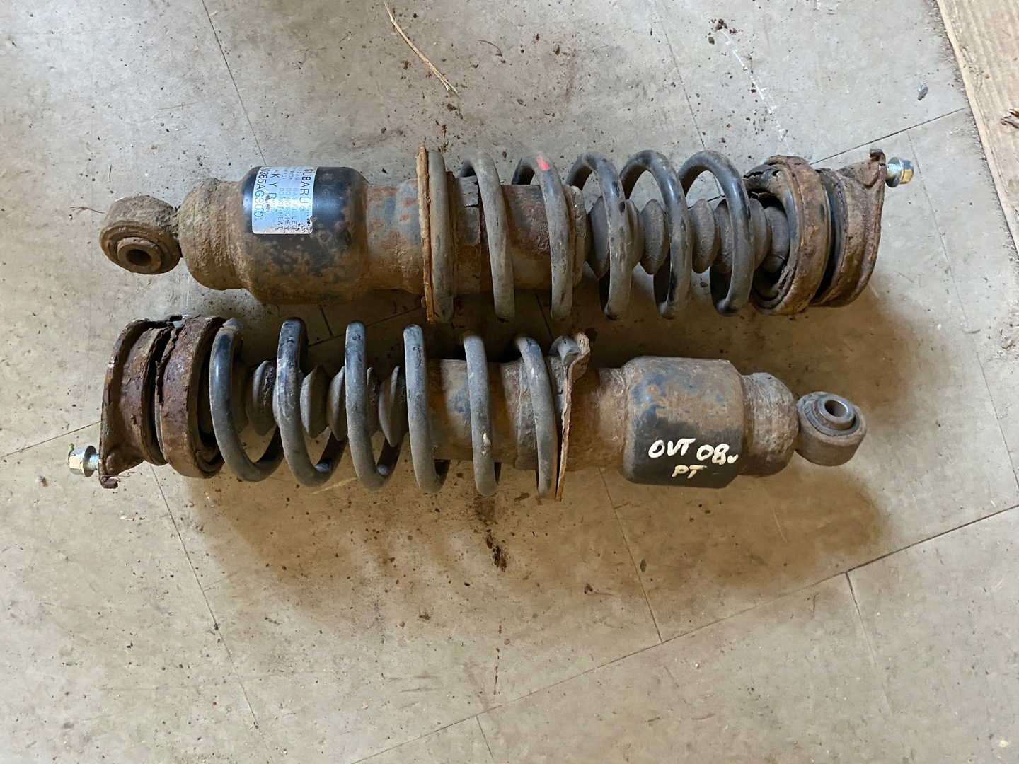 SUBIE Amortyzator Subaru Outback 2009-2015 Tył z SLS - 20365-AJ071