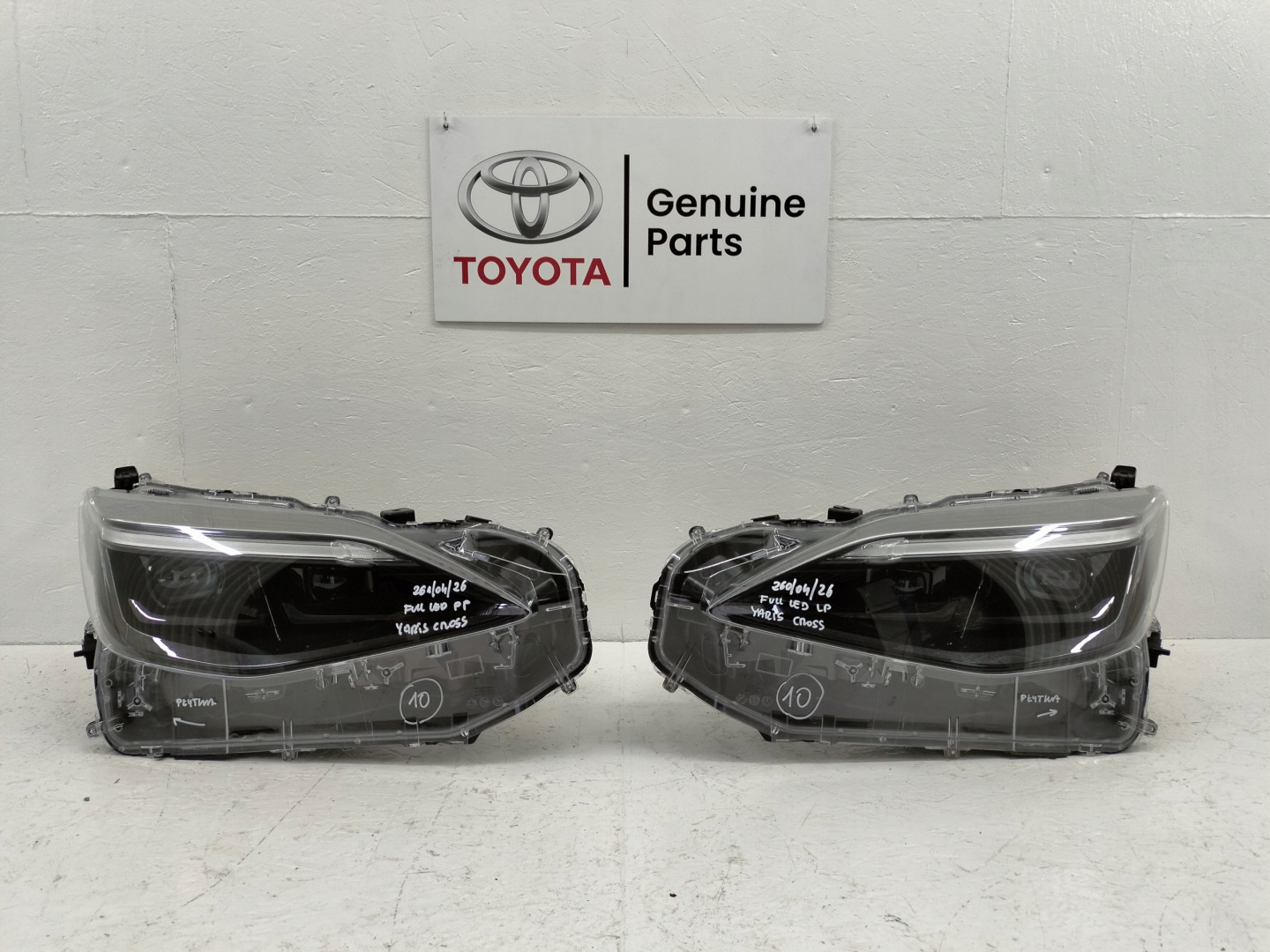 Frontscheinwerfer Toyota Yaris Cross XPB1F LED Links Scheinwerfer Headlight - Thumbnail 1