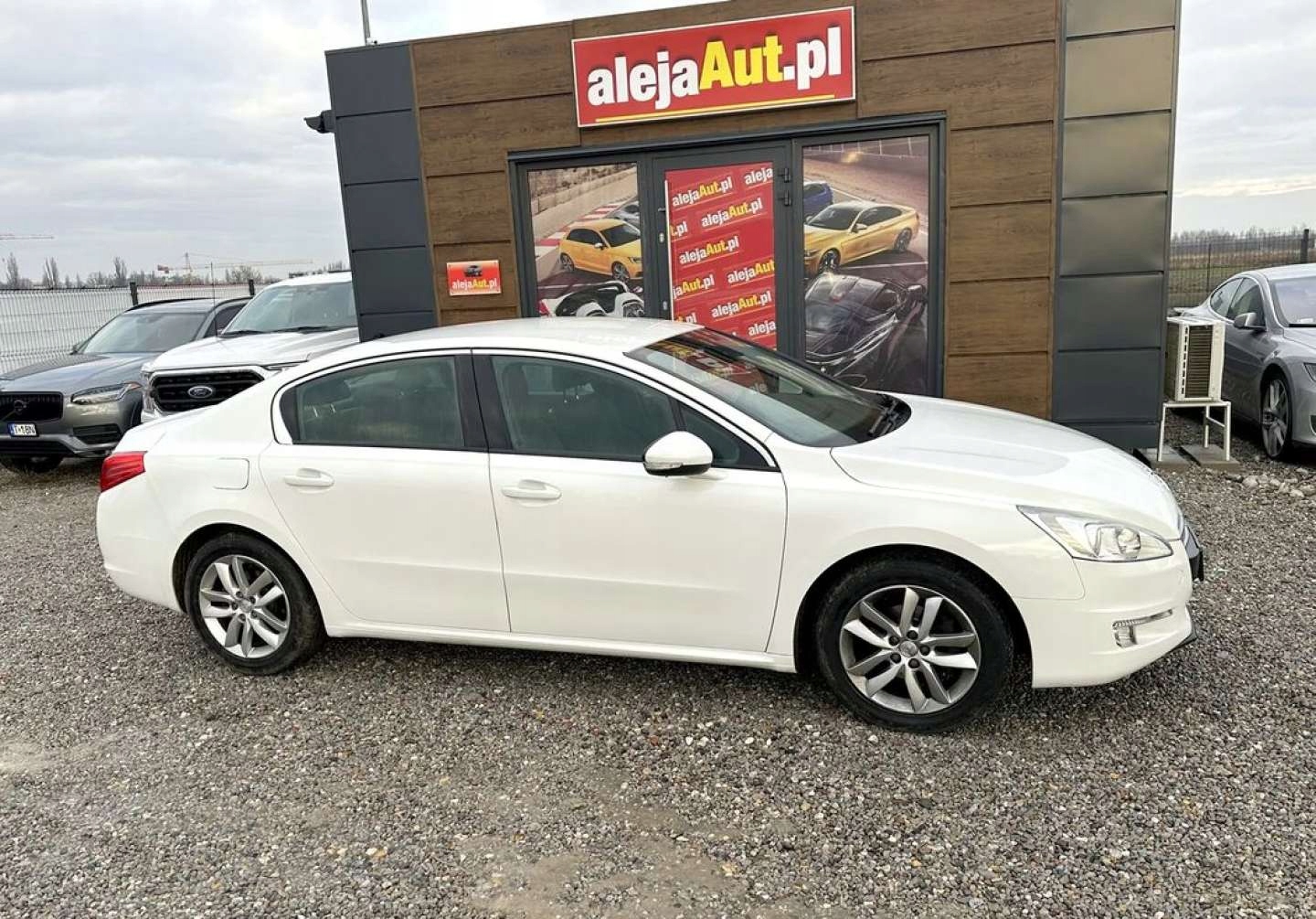 Peugeot 508 I Sedan 1.6 e-HDi FAP 112KM 2011