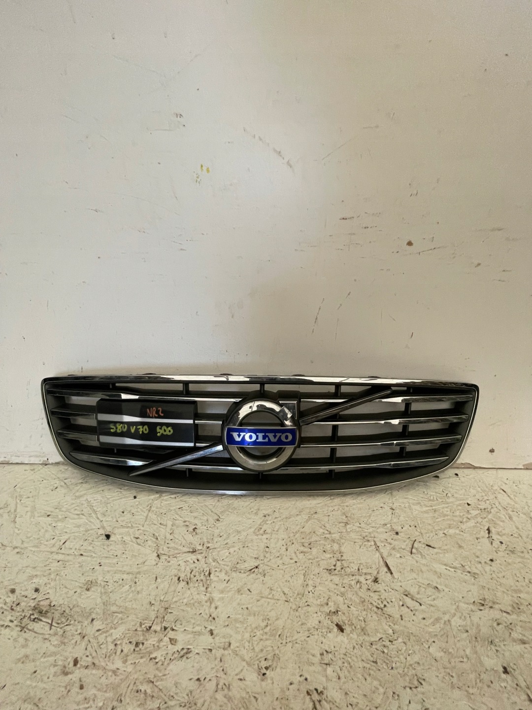 Volvo S70/V70/XC70 V70 Kühlergrill FRONTGRILL Kühlergitter 31383598 - Thumbnail 1