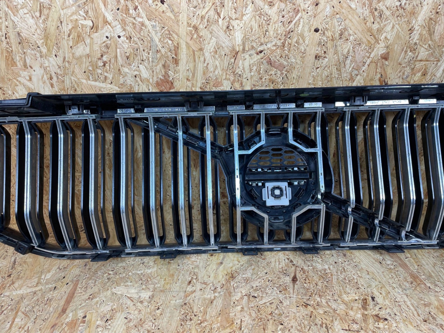 Volvo XC40 Kühlergrill FRONTGRILL Kühlergitter 31457344 - Thumbnail 7