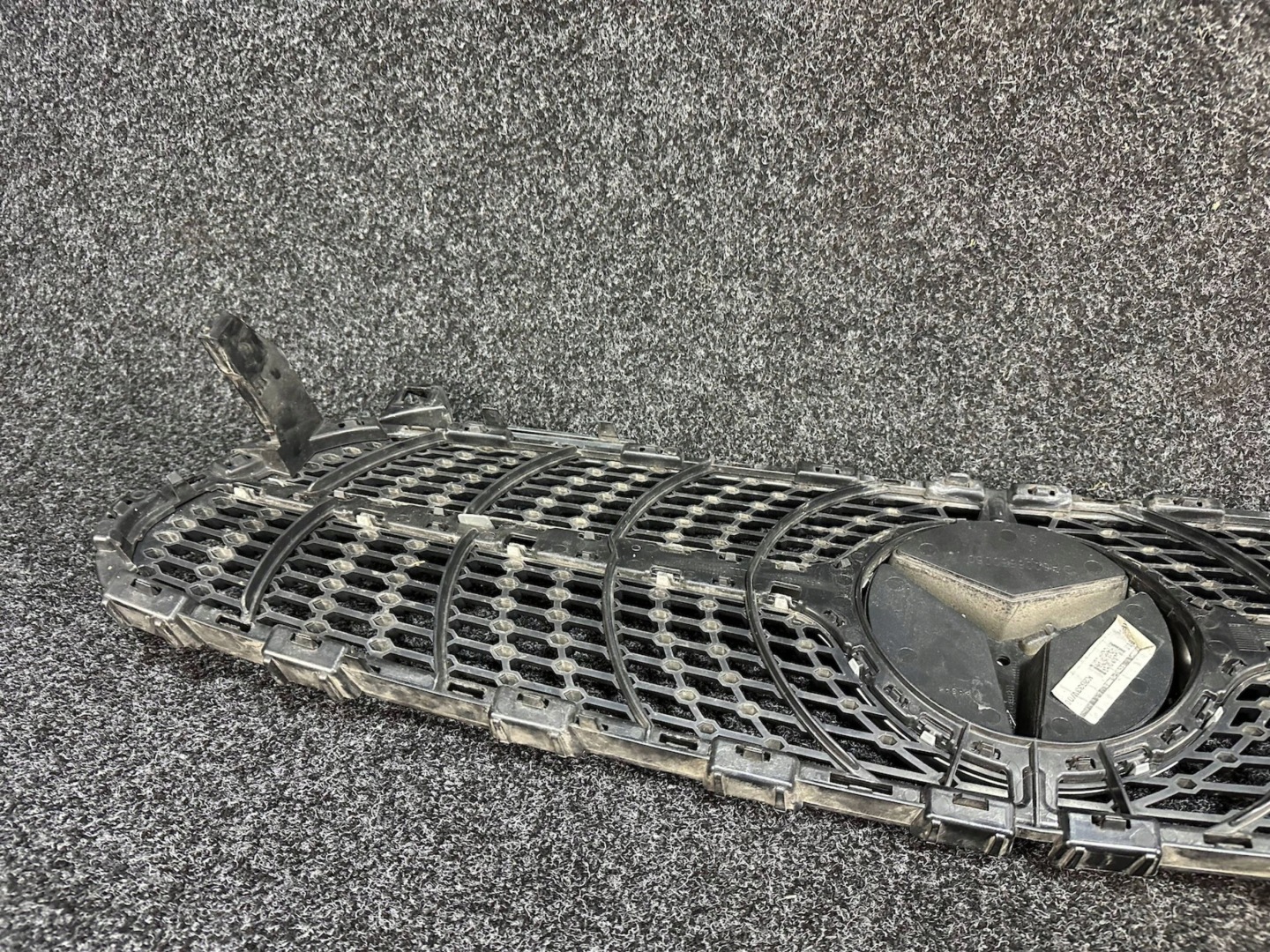 Mercedes-Benz A-Klasse W176 Kühlergrill FRONTGRILL Kühlergitter A1768881760 - Thumbnail 6
