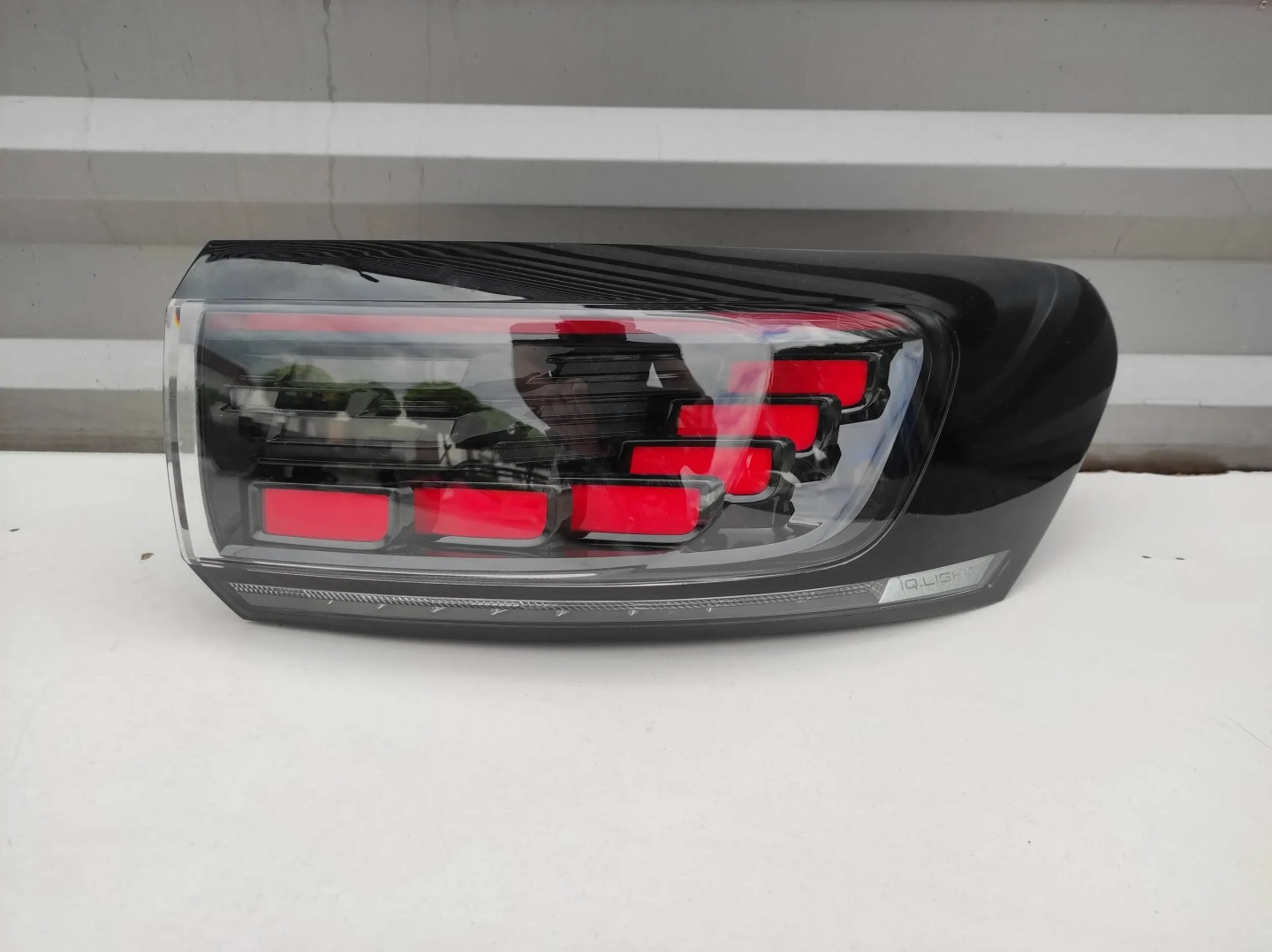 VW ID.4 E2 Rückleuchte 11A945208 Rearlamp - Thumbnail 1