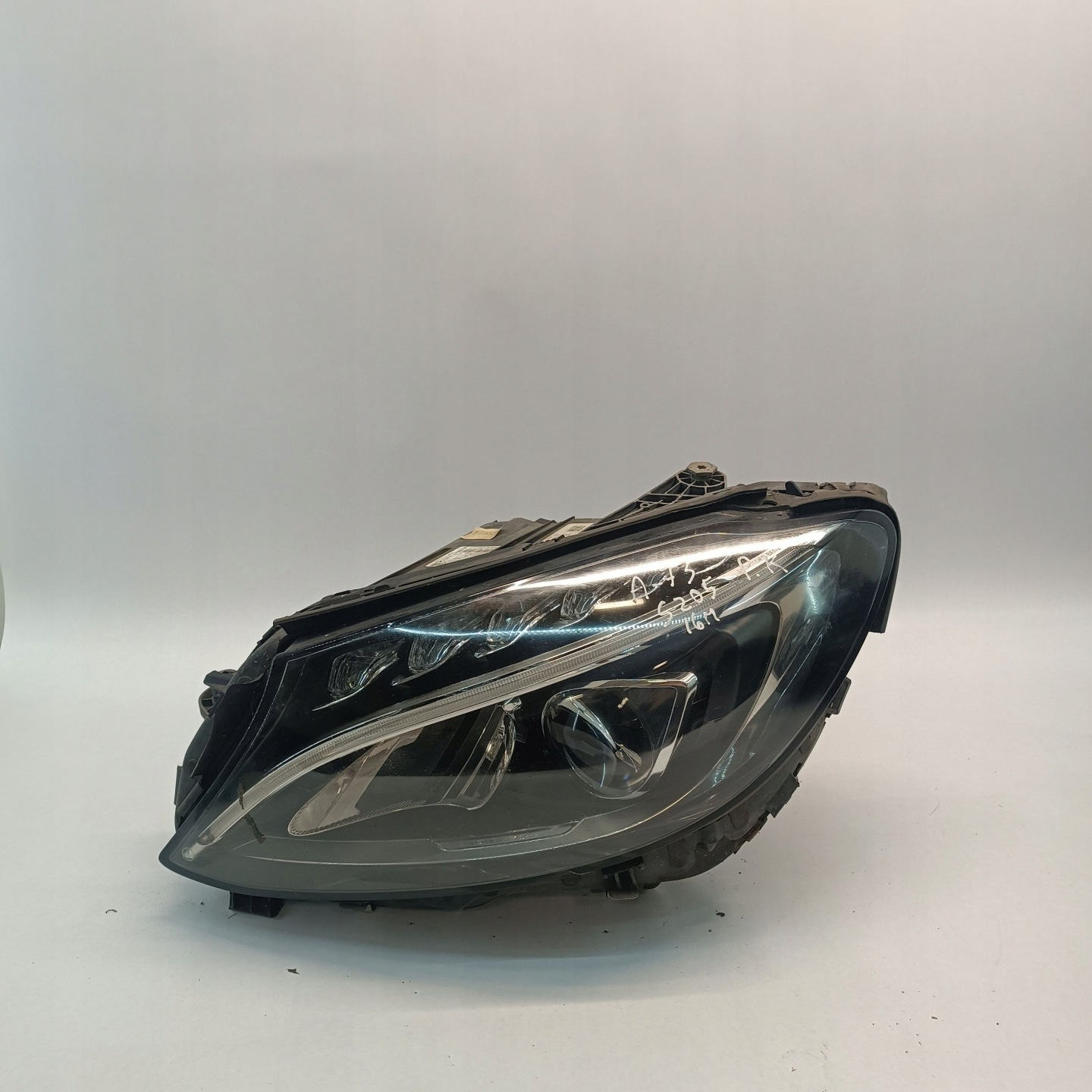 Frontscheinwerfer Mercedes-Benz C-Klasse W205 A2058201361 LED Links Headlight - Thumbnail 1