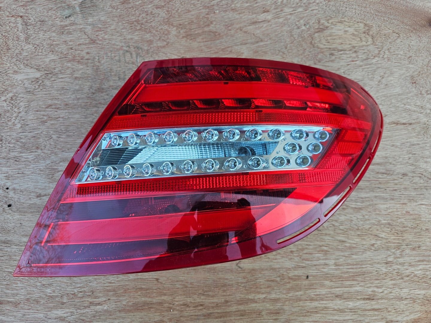 Mercedes-Benz C-Klasse W204 Rückleuchte A2048205864 Rearlamp - Thumbnail 1