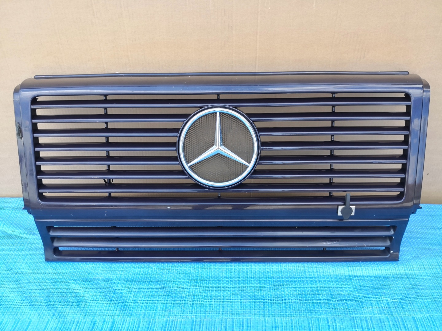 Mercedes-Benz G-Klasse W463 Kühlergrill FRONTGRILL Kühlergitter A4638880015 - Thumbnail 1