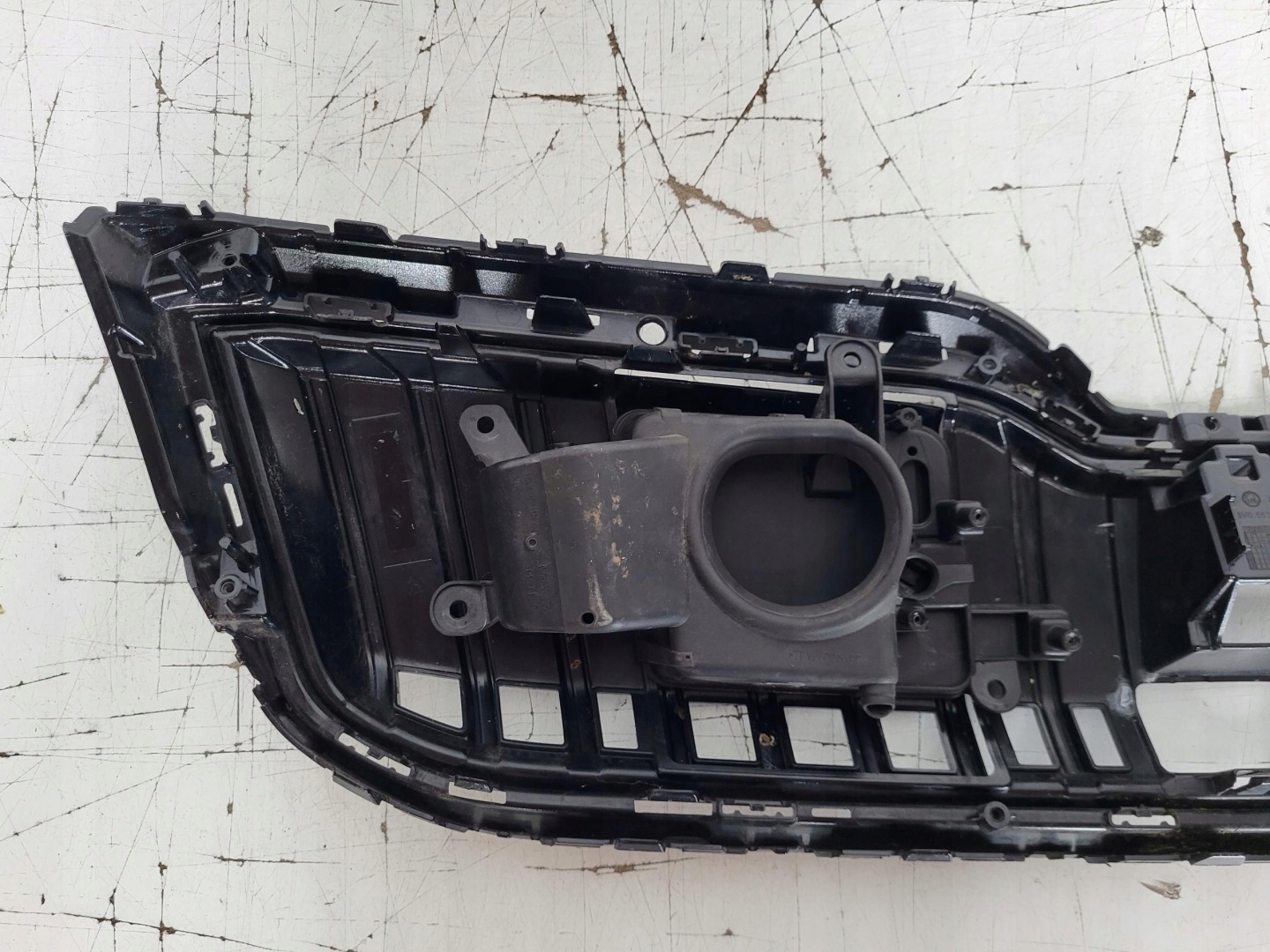Skoda Superb 3U Kühlergrill FRONTGRILL Kühlergitter 3V0853653J - Thumbnail 7