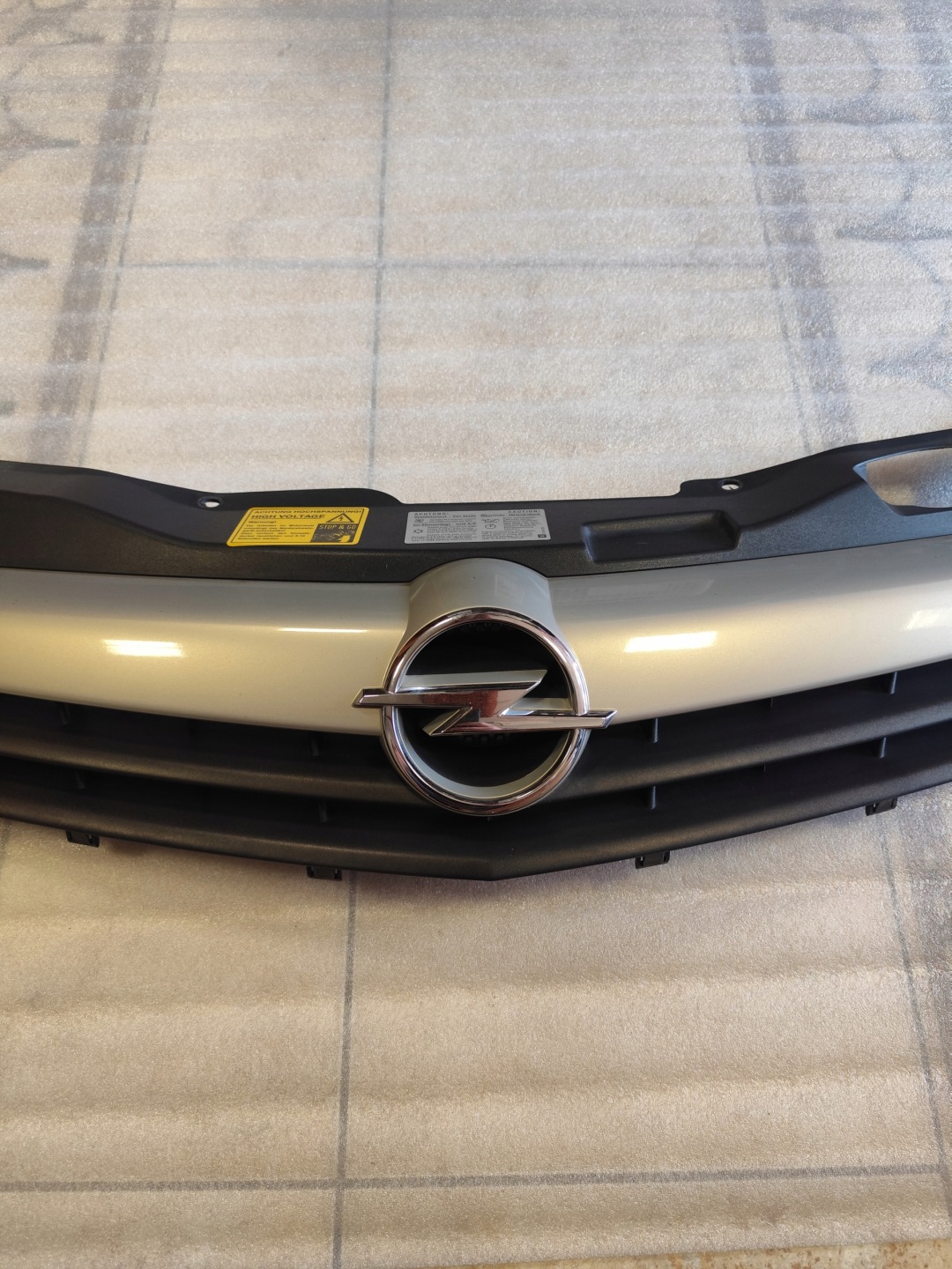 Opel Astra Kühlergrill FRONTGRILL Kühlergitter 13108460 - Thumbnail 3