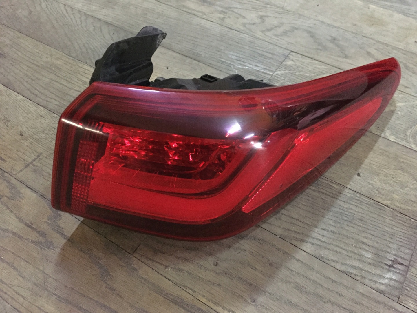 Hyundai Kona OS Rückleuchte 92402J90 Rearlamp - Thumbnail 1