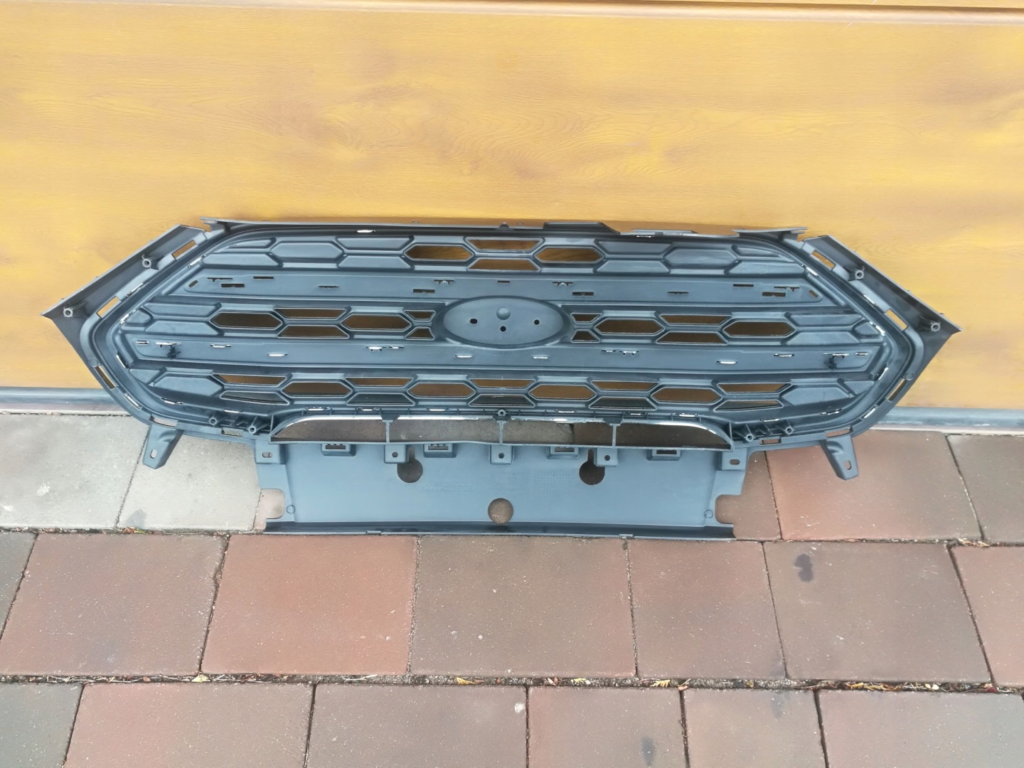 Ford EcoSport Kühlergrill FRONTGRILL Kühlergitter GN1517B968EWA - Thumbnail 4