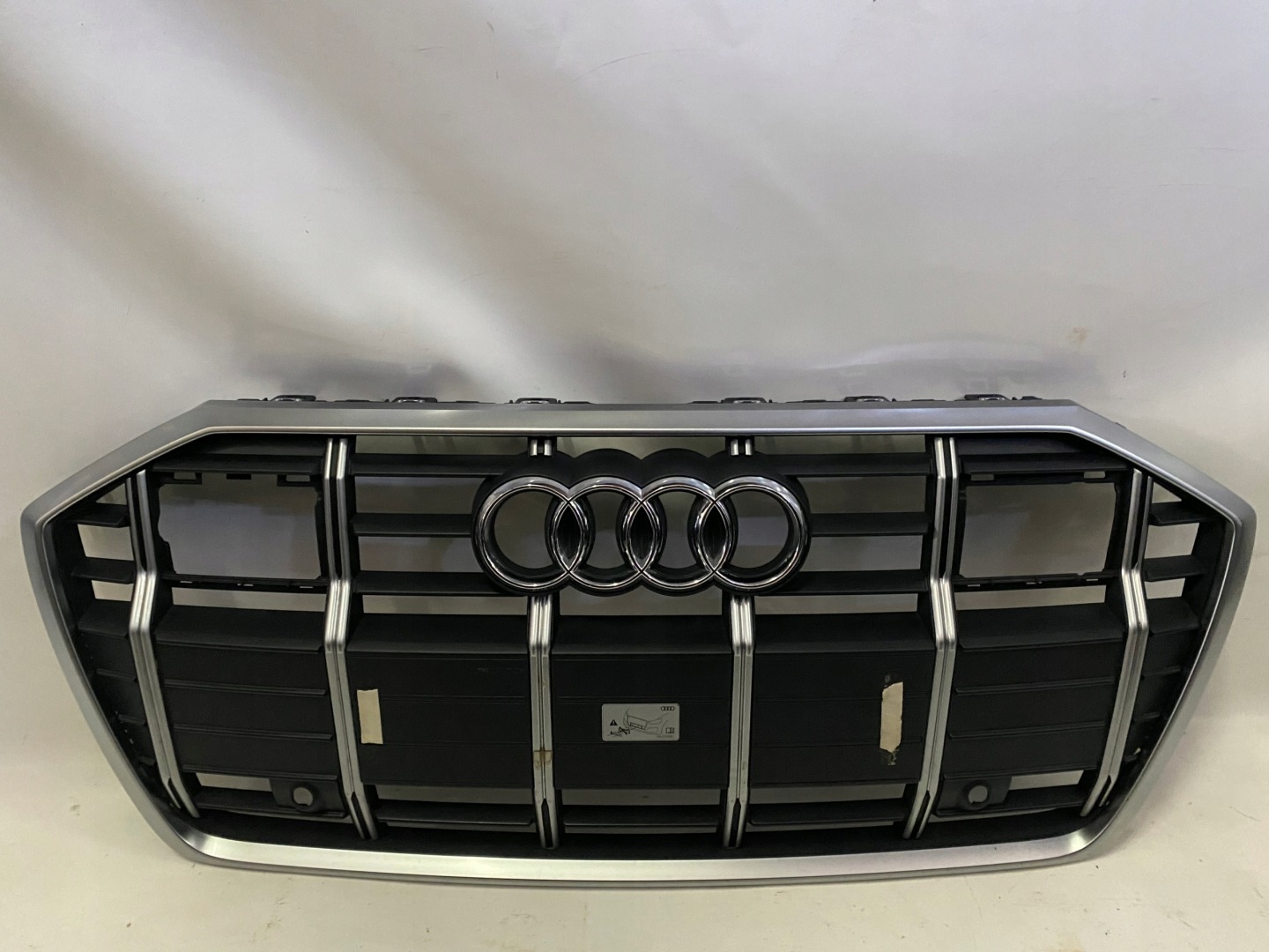 Audi A6 Kühlergrill FRONTGRILL Kühlergitter 4K0853651GM - Thumbnail 1