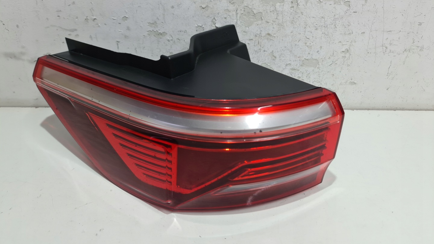 VW Transporter T7 Rückleuchte 7T0945095B Rearlamp - Thumbnail 1