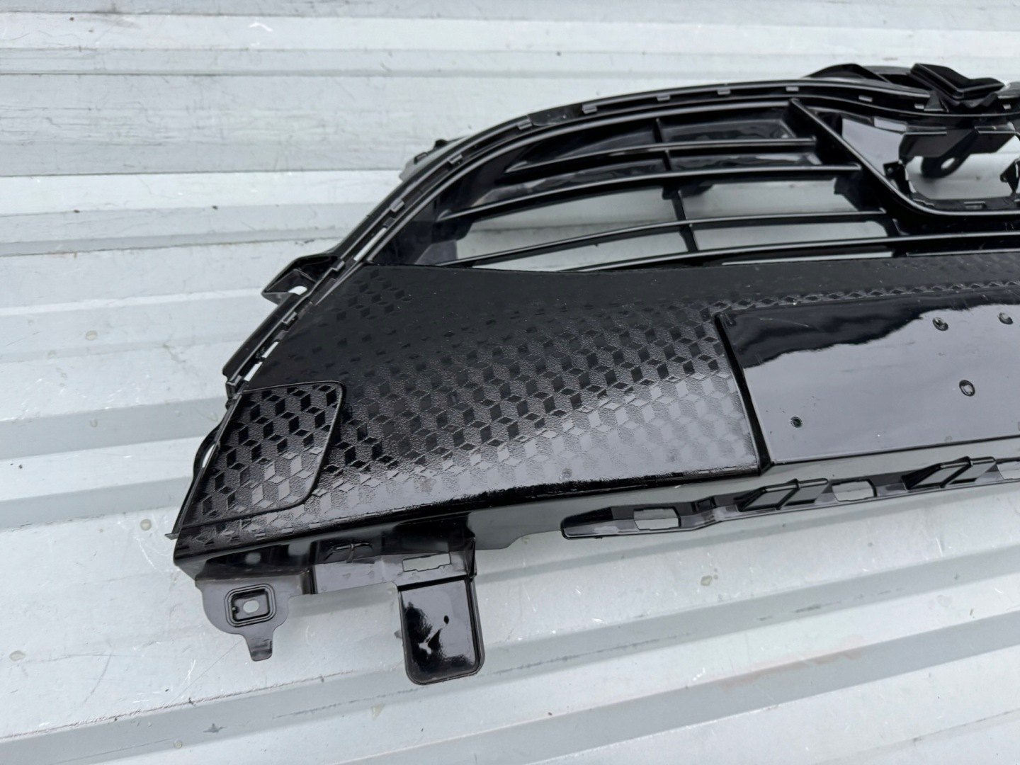 Toyota Yaris I P1 Kühlergrill FRONTGRILL Kühlergitter - Thumbnail 5
