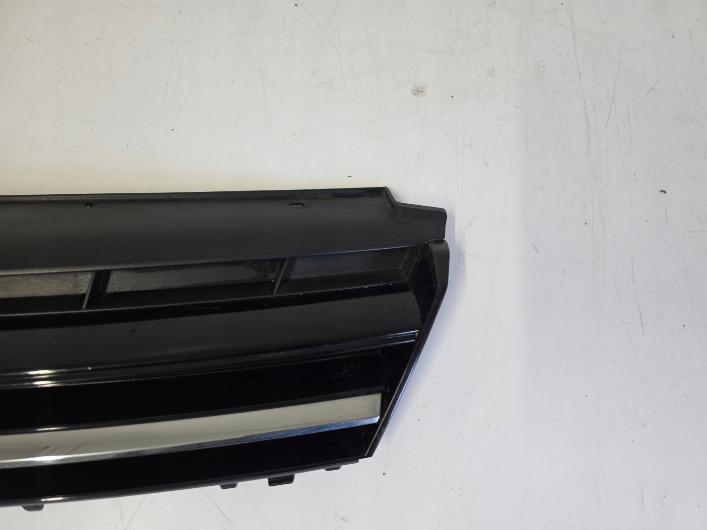VW Golf V Kühlergrill FRONTGRILL Kühlergitter 5G0853653EA - Thumbnail 11