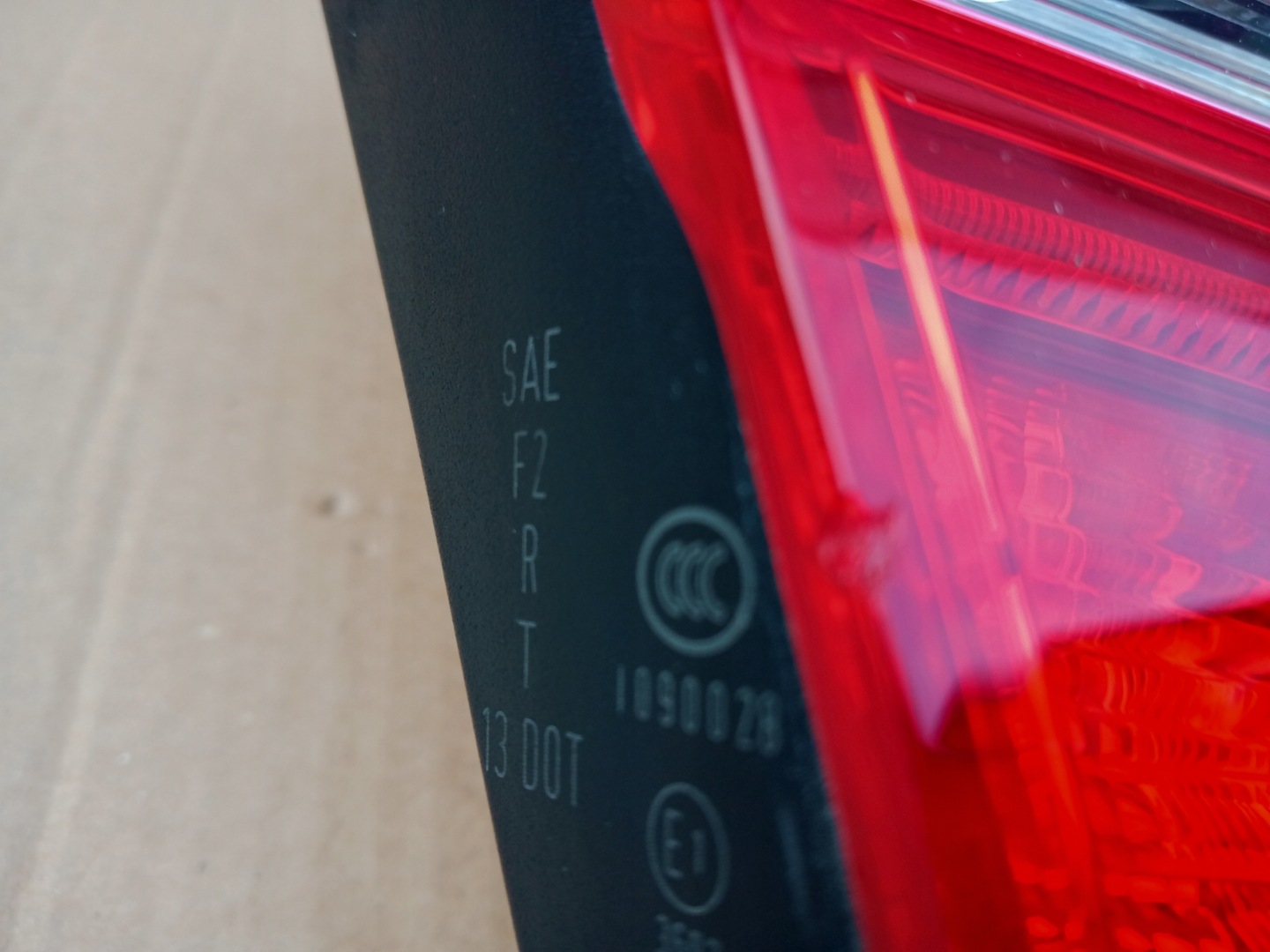 Mercedes-Benz GLA W156 Rückleuchte A1569061358 Rearlamp - Thumbnail 3