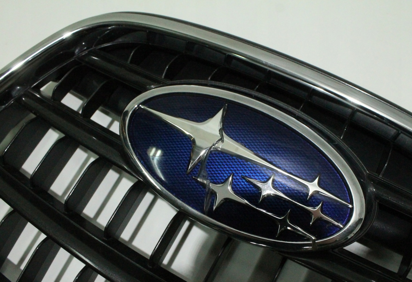 Subaru Tribeca WX Kühlergrill FRONTGRILL Kühlergitter 91121XA00A - Thumbnail 3