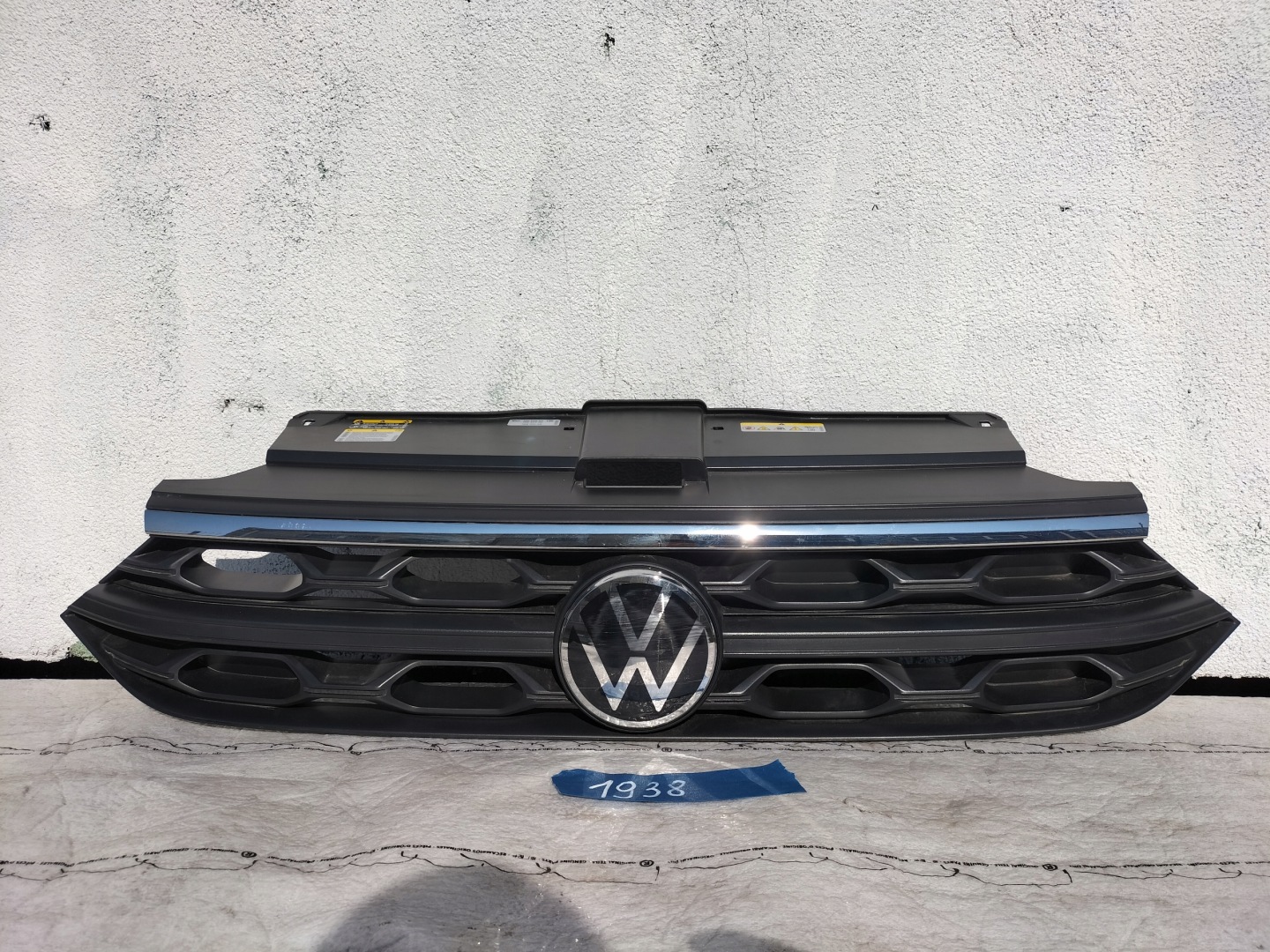 VW T-Roc A1 Kühlergrill FRONTGRILL Kühlergitter 2GA853651 - Thumbnail 1
