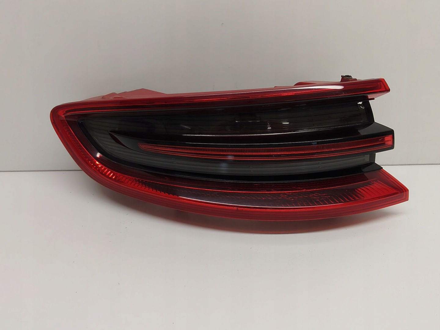 Porsche Macan 95B Rückleuchte 95B945095DO Rearlamp - Thumbnail 1