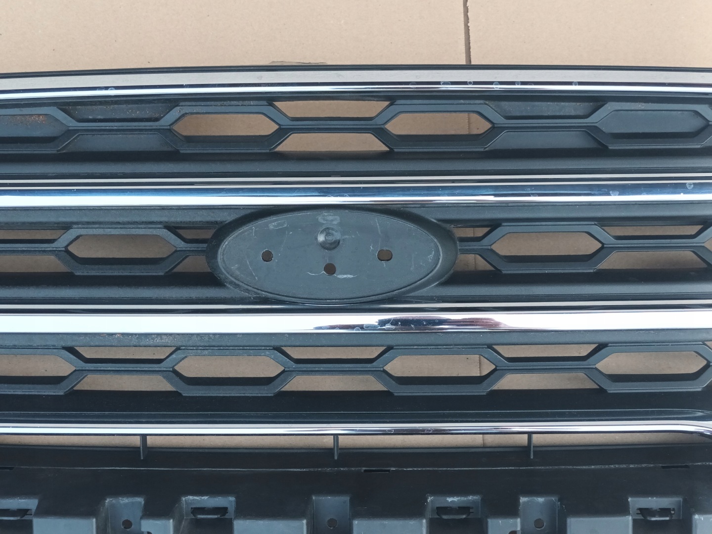Ford EcoSport Kühlergrill FRONTGRILL Kühlergitter GN1517B968EWF - Thumbnail 3