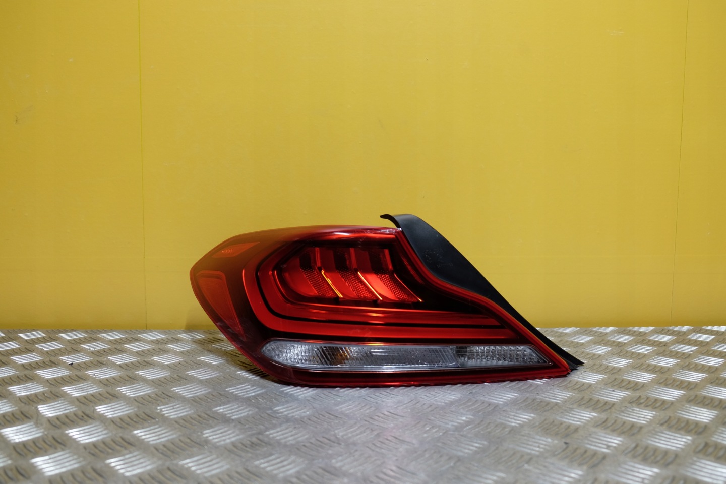 Hyundai Genesis DH Rückleuchte 92401G9 Rearlamp - Thumbnail 1