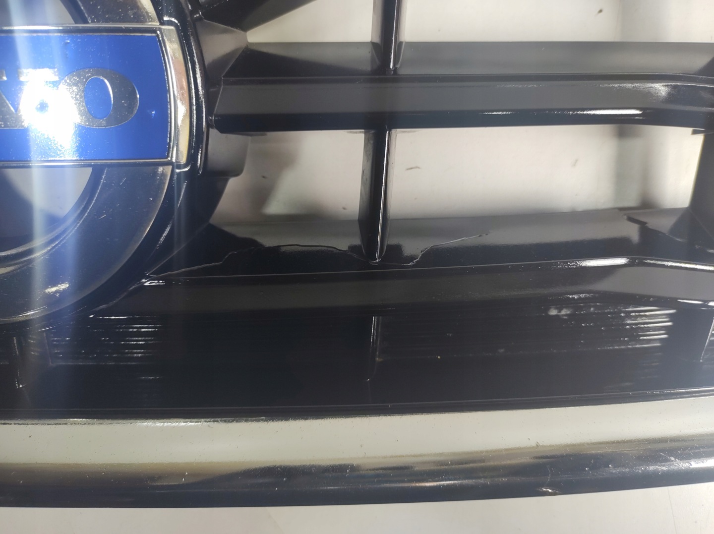 Volvo S40/S50/V40/V50 V40 Kühlergrill FRONTGRILL Kühlergitter 31353120 - Thumbnail 5
