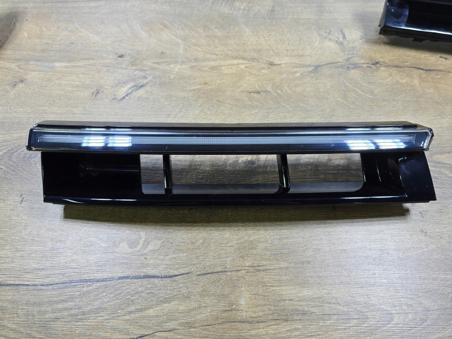VW Passat B9 Kühlergrill FRONTGRILL Kühlergitter 3J0941654V - Thumbnail 1