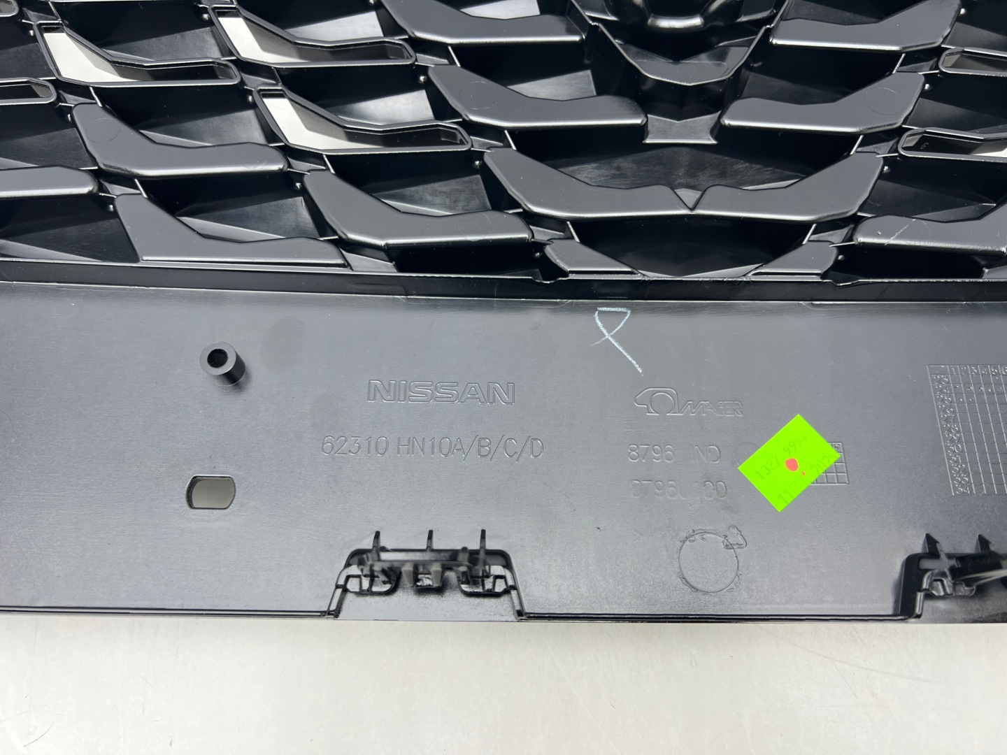 Nissan Qashqai J12 Kühlergrill FRONTGRILL Kühlergitter 62310HN10D - Thumbnail 6