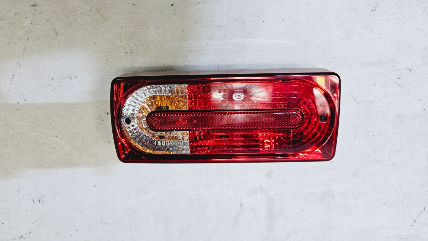 Mercedes-Benz G-Klasse W463 Rückleuchte A4638201964 Rearlamp - Thumbnail 1