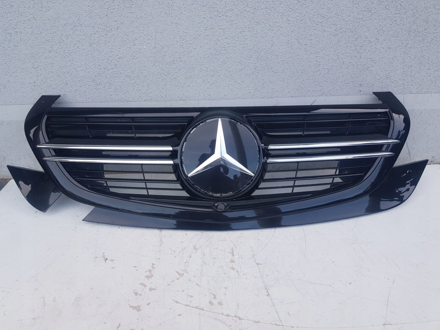 Mercedes-Benz EQC N293 Kühlergrill FRONTGRILL Kühlergitter A2938884100 - Thumbnail 1