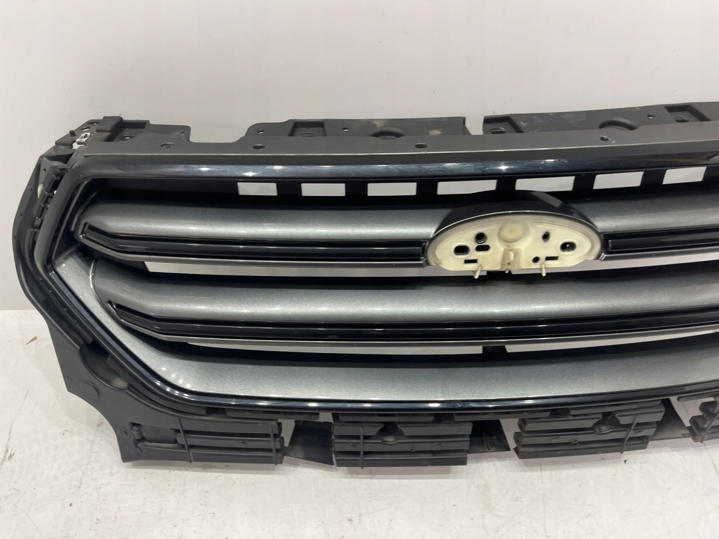 Ford Kuga II Mk2 Kühlergrill FRONTGRILL Kühlergitter - Thumbnail 3