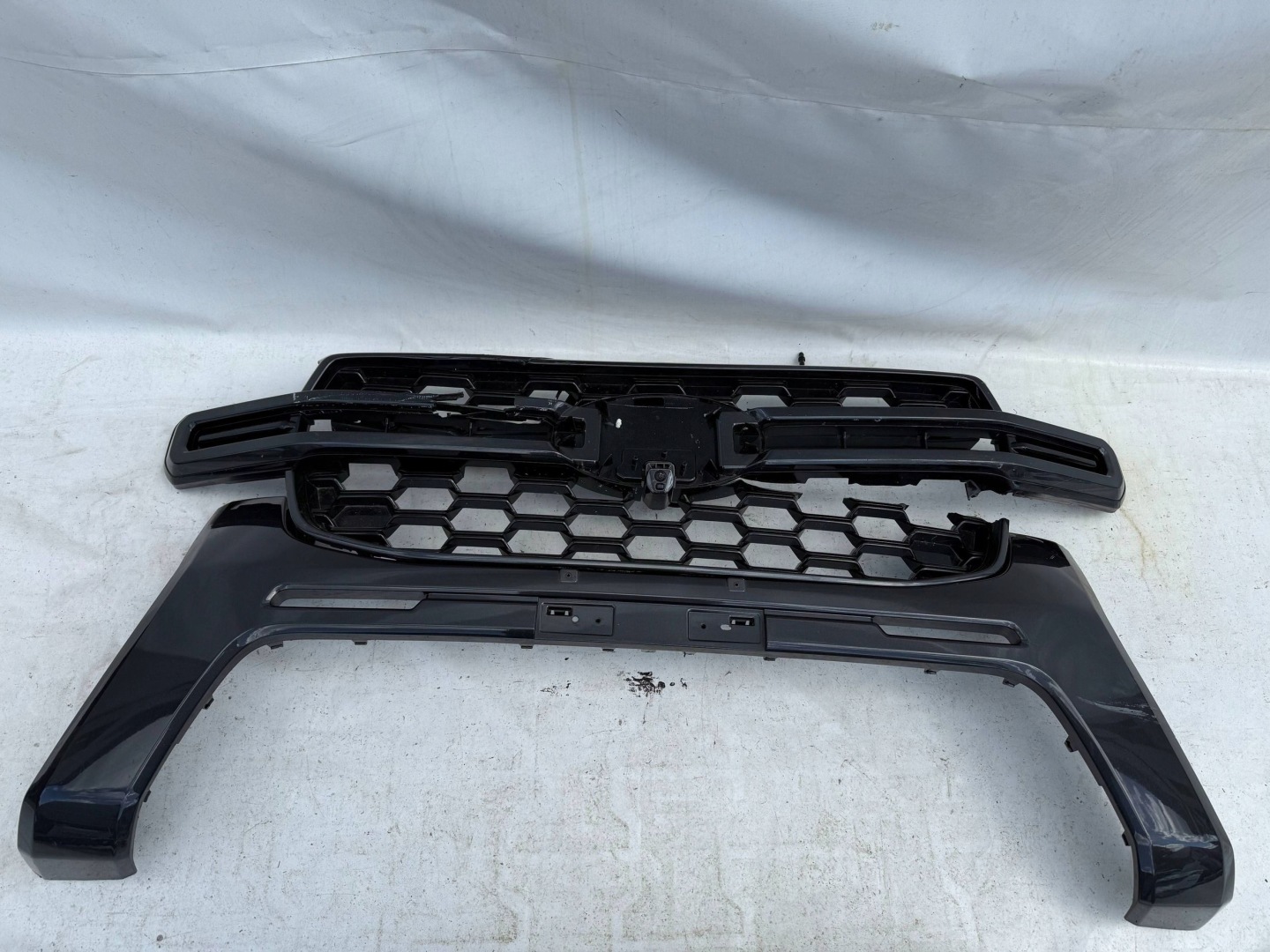 Ford Ranger 1 Mk1 Kühlergrill FRONTGRILL Kühlergitter N1WB17F003BAW - Thumbnail 1