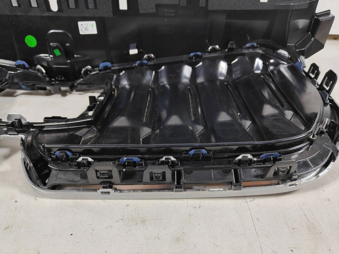 BMW iX1 U11 Kühlergrill FRONTGRILL Kühlergitter 9880307 - Thumbnail 9