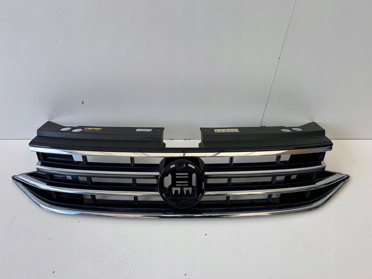 VW Tiguan Kühlergrill FRONTGRILL Kühlergitter 5NN853655D - Thumbnail 2