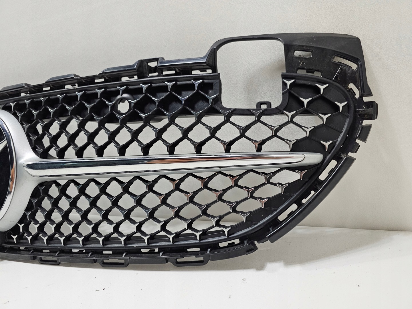 Mercedes-Benz C-Klasse W206 Kühlergrill FRONTGRILL Kühlergitter A2068882100 - Thumbnail 7