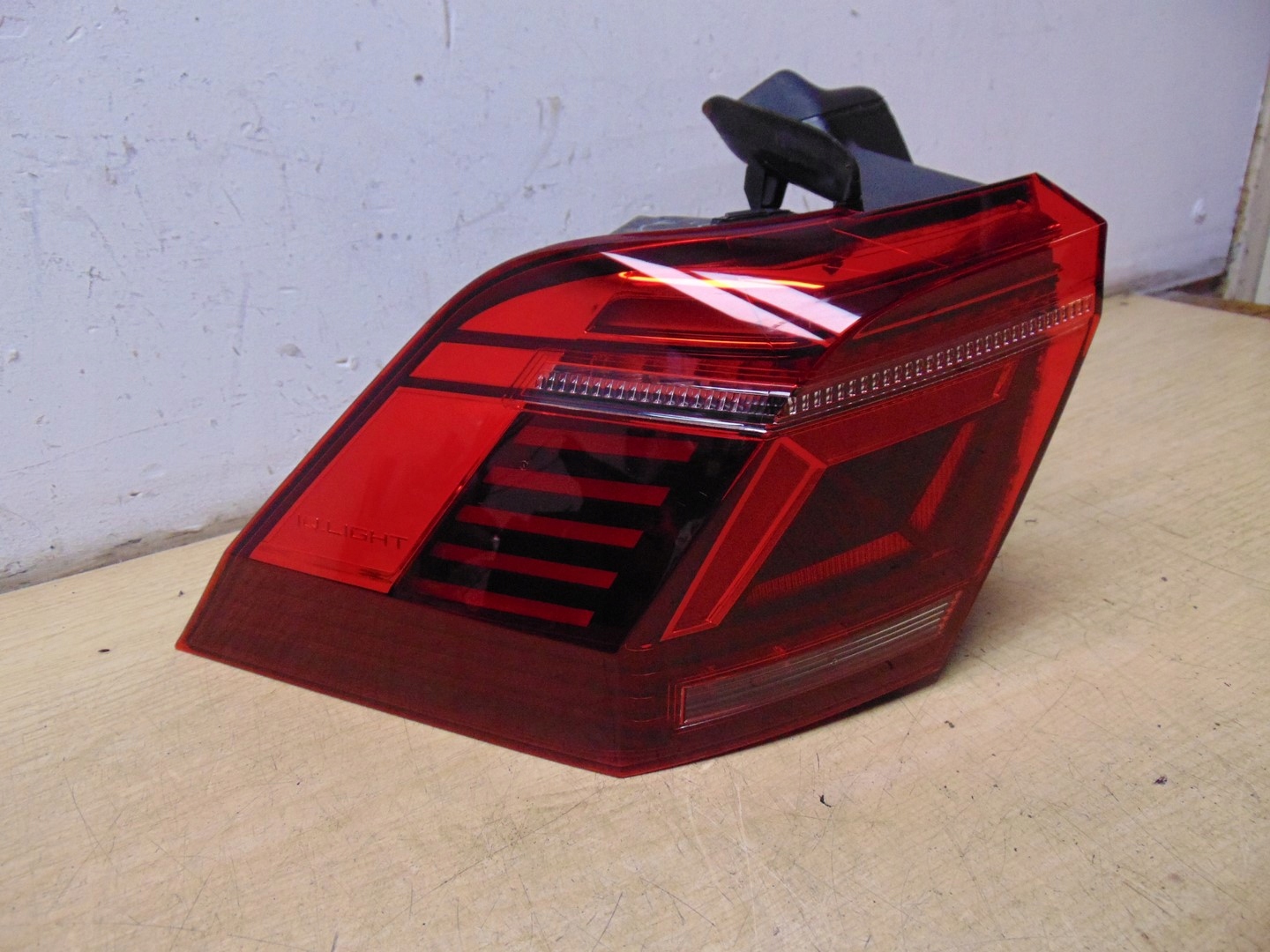 VW Tiguan Rückleuchte 5NA945207J Rearlamp - Thumbnail 8