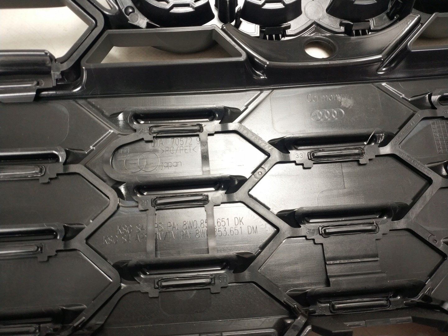 Audi A4 B9 Kühlergrill FRONTGRILL Kühlergitter 8W0853651DK - Thumbnail 6